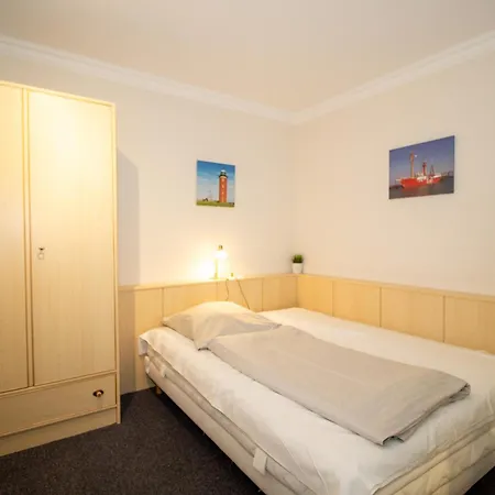 Kurpark-residenz 121 *